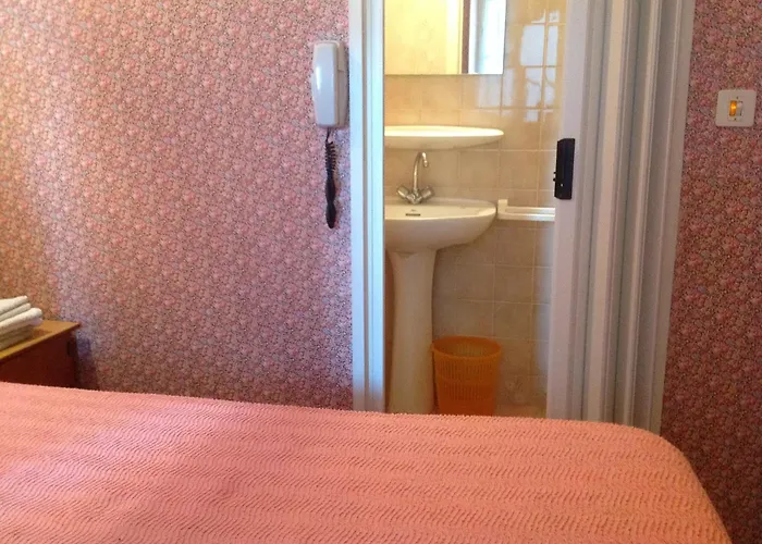 Maison Notre Dame De La Treille ゲストハウス 3*